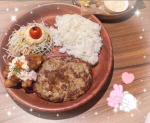 おはよ〜うらら到着しました！
